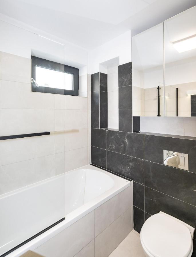 Central Apartment Diamond Bucarest Extérieur photo